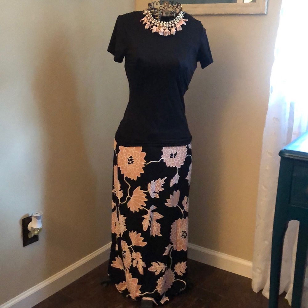 Long printed skirt